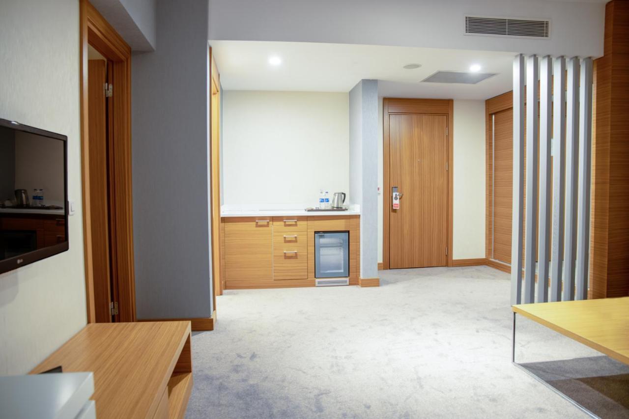 Ramada Plaza By Wyndham Istanbul Asia Airport Kocaeli Exterior photo